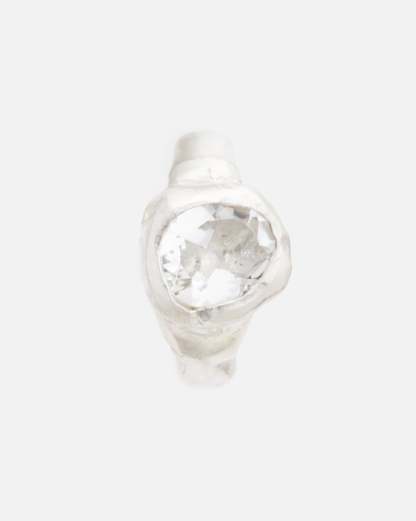 ATHYRIS PINKY RING - WHITE QUARTZ
