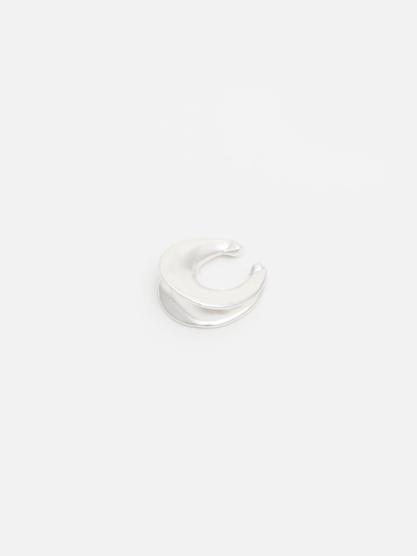 DOUBLE V EAR CUFF