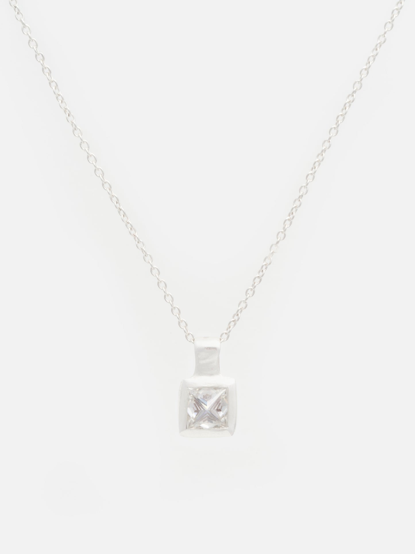 SEER PENDANT