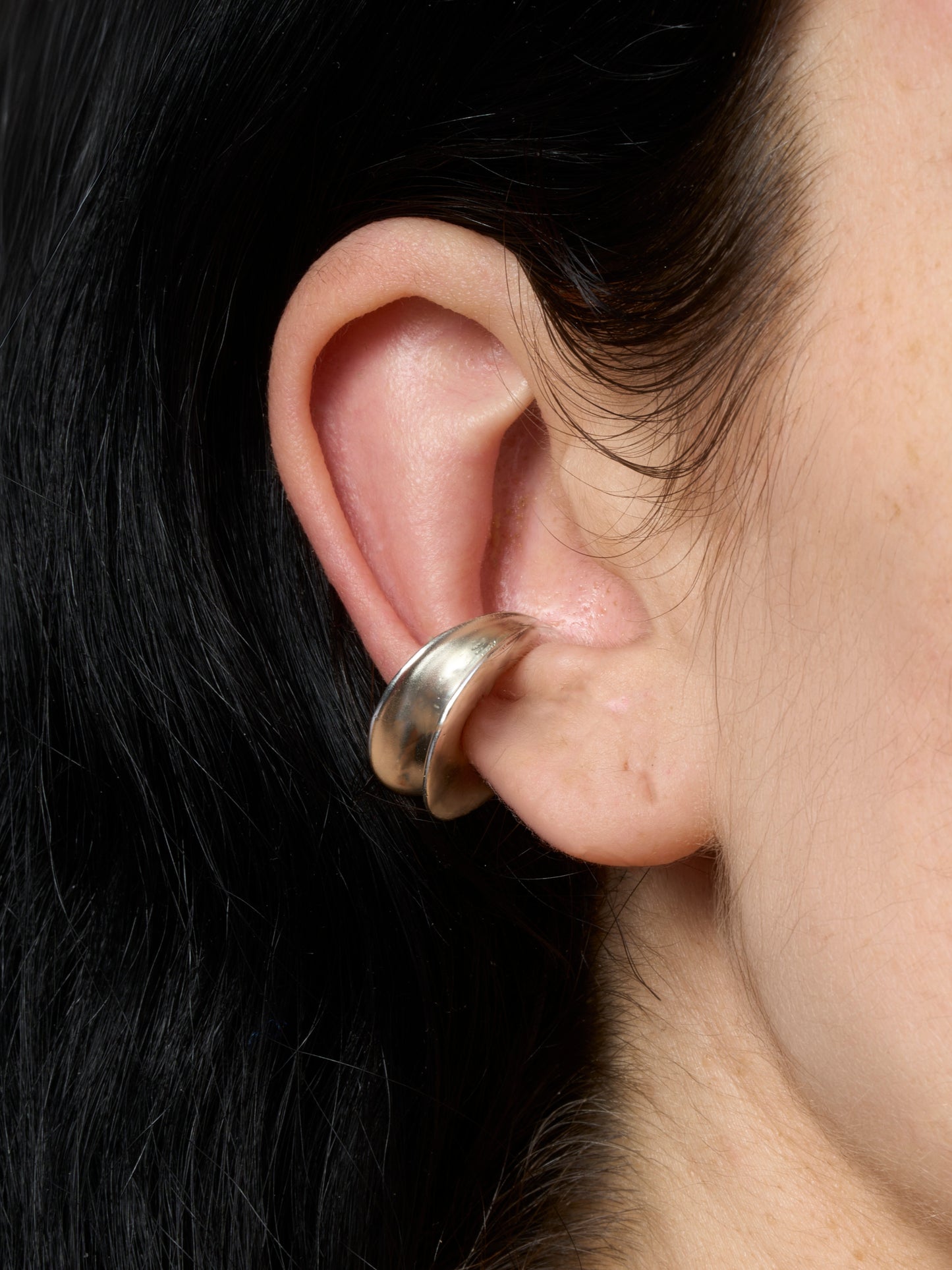 DOUBLE V EAR CUFF